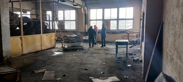 Нежилое помещение (часть здания склада МТС), общая площадь 4207,9 кв. м г. Мурманск
